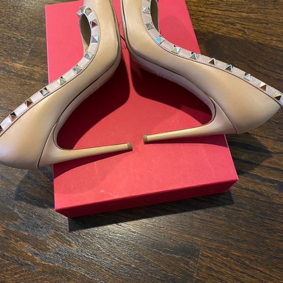 VALENTINO GARAVANI ROCKSTUD PUMP - Picture 3 of 12